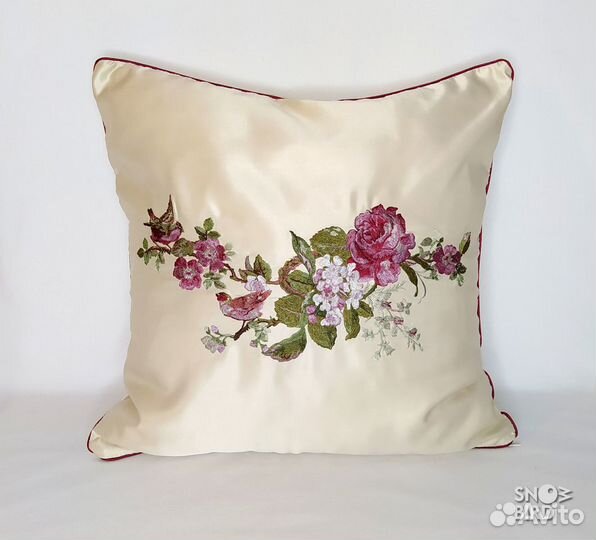 Новый чехол на подушку с вышивкой