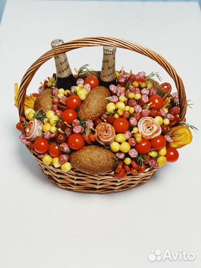 Мужской букет подарочная корзина