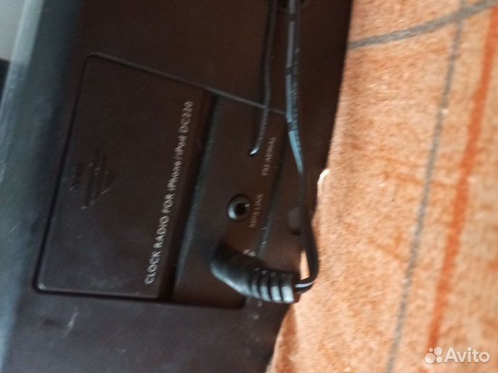 Док-станция с колонками Philips DC220/12