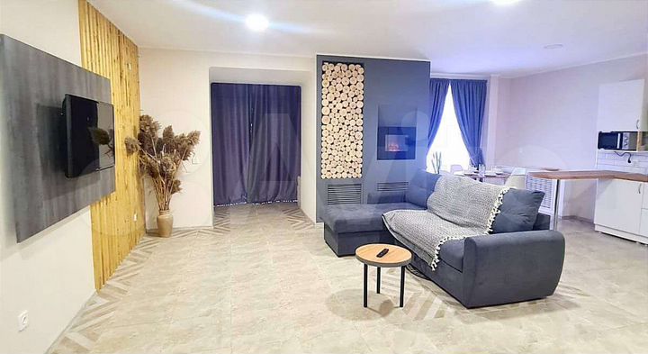 2-к. квартира, 56 м², 1/16 эт.