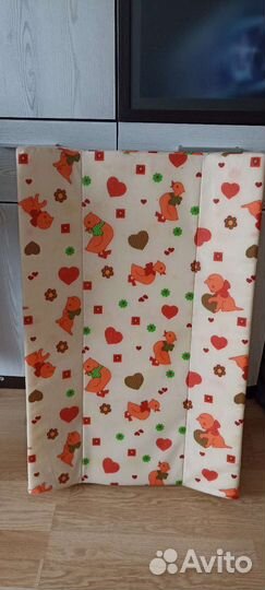 Пеленальная доска на кроватку