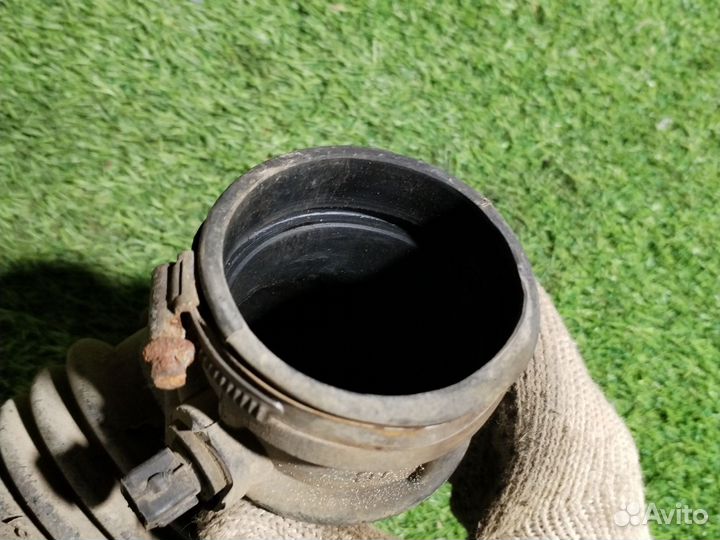 Патрубок воздушного фильтра Daewoo Nubira 1