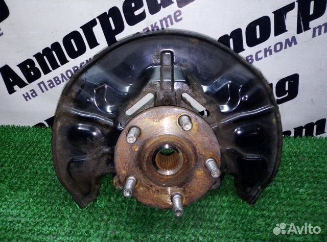 Ступица передняя правая Toyota Avensis AZT251