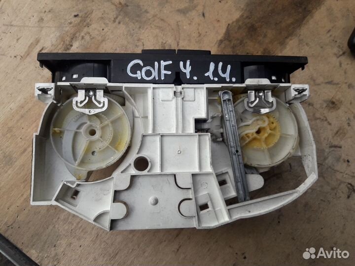 Volkswagen Golf 4 переключатель печки