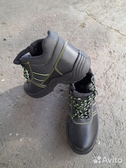 Ботинки мужские новые 42