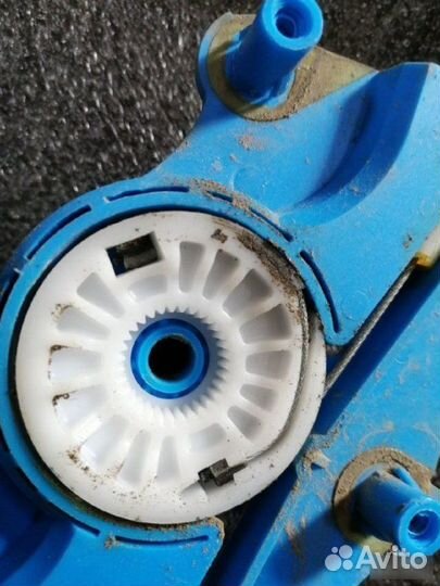 Стеклоподъемник задний левый Porsche Cayenne 955