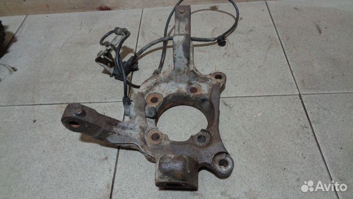 Кулак поворотный П/Л Mitsubishi Galant 9