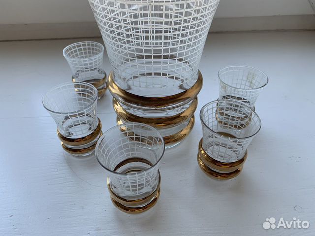 Графин с рюмками