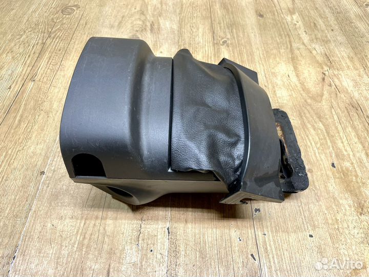 Кожух рулевой колонки Ford Focus 2
