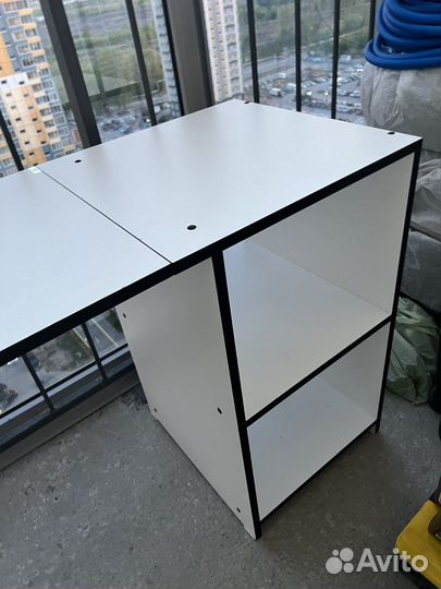 Маникюрный стол