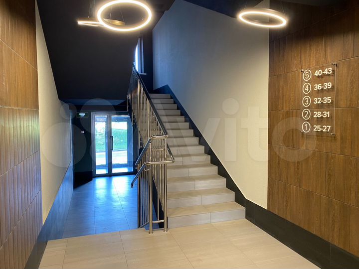 3-к. квартира, 107 м², 1/5 эт.