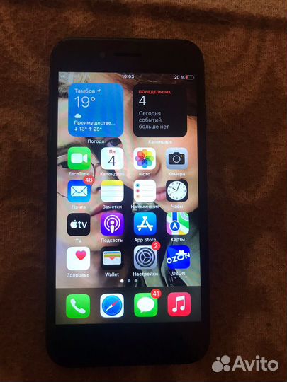 Телефон iPhone 7