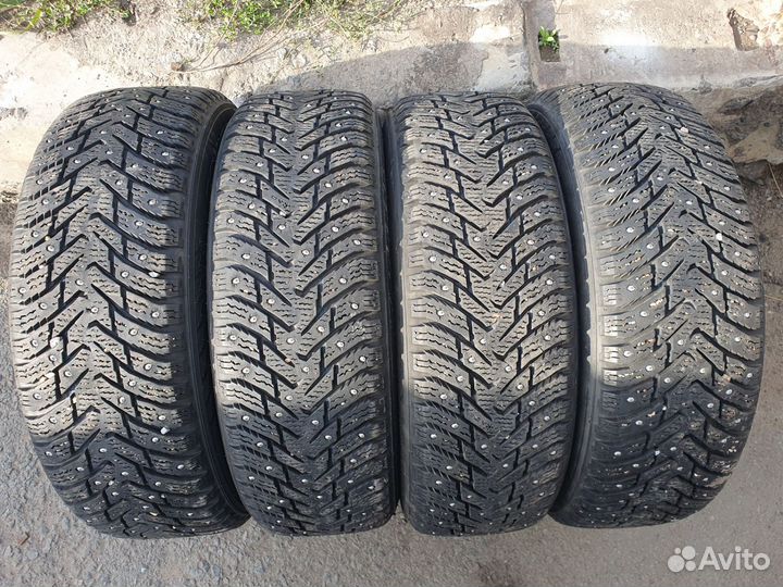 Nokian Tyres Hakkapeliitta 8 185/65 R15