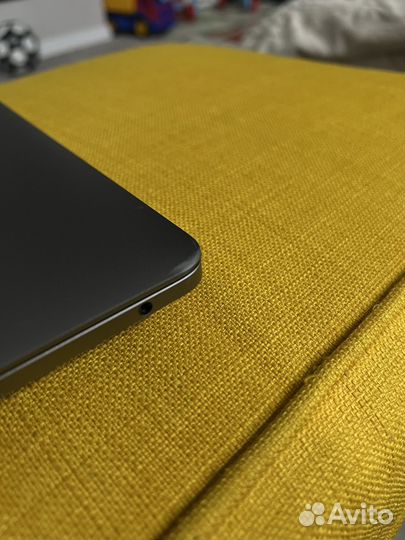 Apple MacBook Pro 13