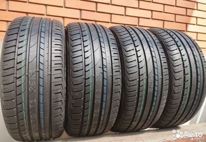Charmhoo Sports T1 265/35 R19