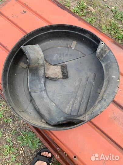 Колпак запасного колеса honda cr-v