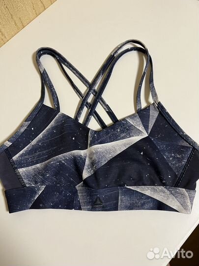 Спортивный топ бра reebok