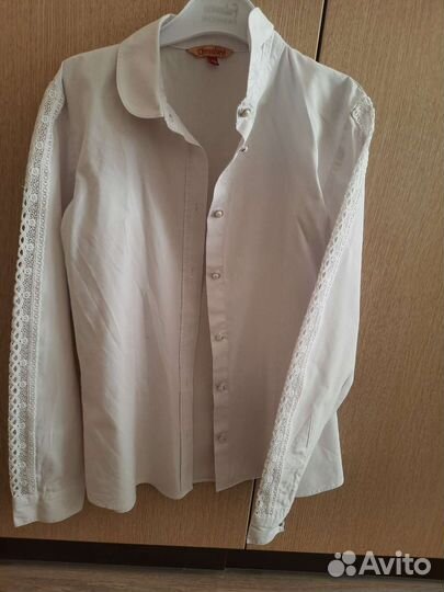 Школьные блузки, юбки, свитер.146