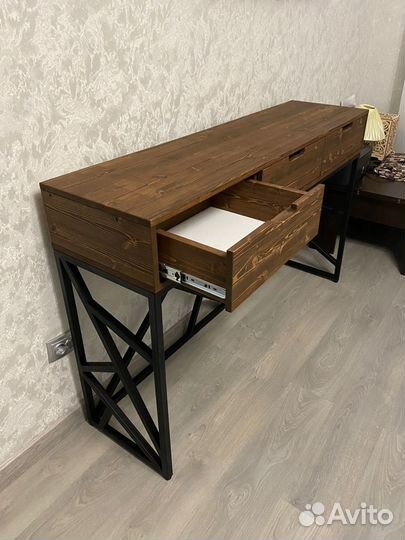 Консоль лофт