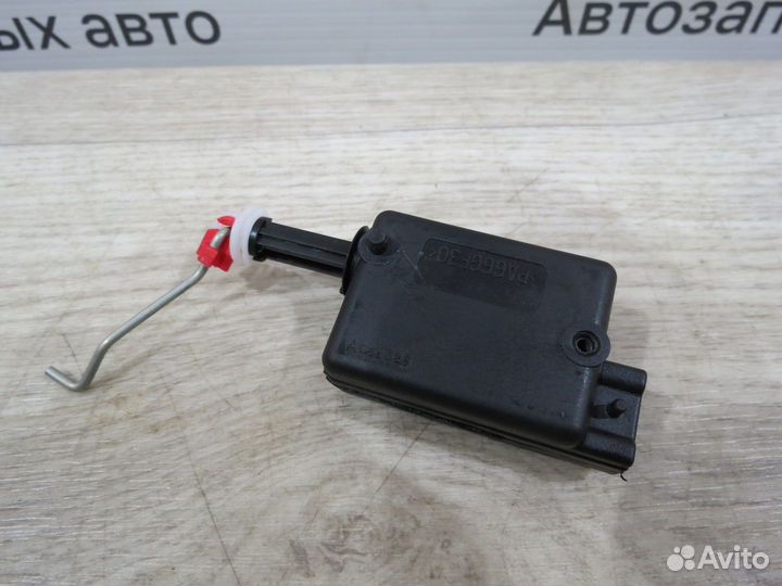 Активатор замка багажника Renault Duster