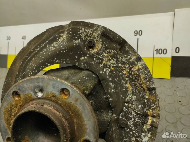 Кулак поворотный передний правый Bmw 320I E90