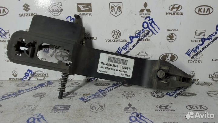 Кронштейн ручки задний правый Ford Fusion 2002-201