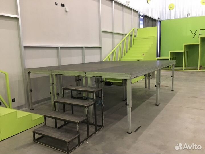 Сцена модульная(быстросборная) Сценические подиумы