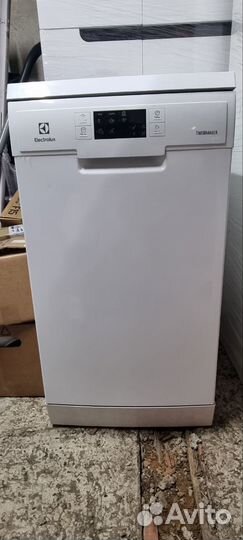 Посудомоечная машина Electrolux