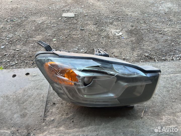 Фара сан Young Актион