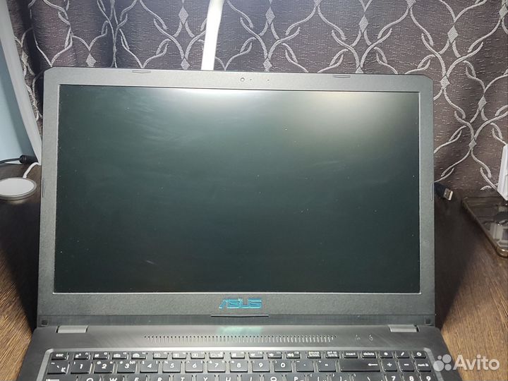 Ноутбук asus F570Z