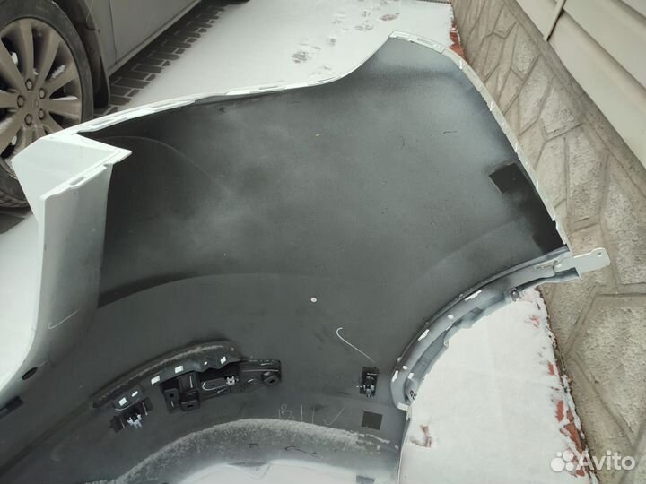 Задний бампер Li7