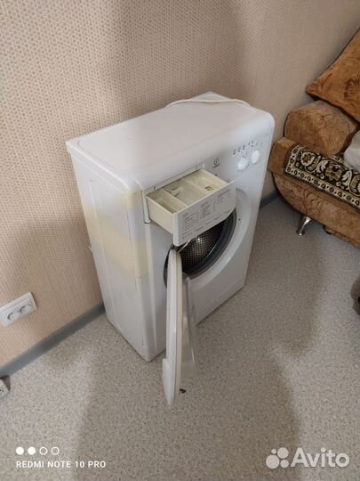 Стиральная машина indesit