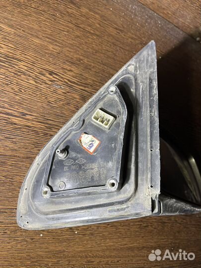 Зеркало боковое правое на Kia Sorento 1 (оригинал)