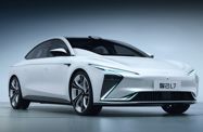 Zhiji L7 I (2022—2026) Седан