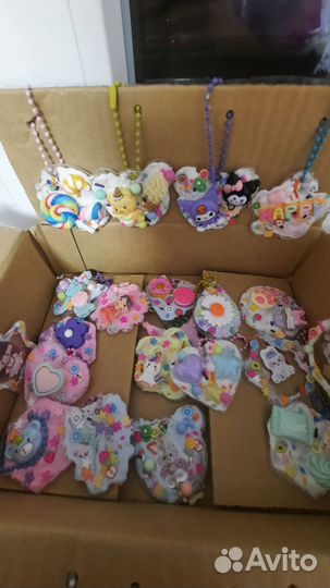 Брелки и заколки