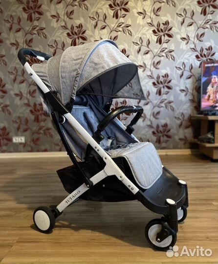 Прогулочная коляска yoya plus