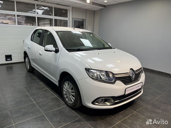 Renault Logan 1.6 AT, 2017, 93 700 км