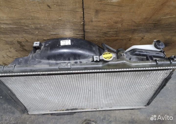 Радиатор двс toyota mark 2 gx100