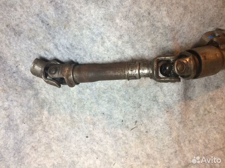 Рулевая колонка Mitsubishi Carisma 2001