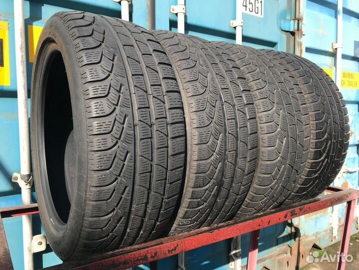 Pirelli Winter Sottozero 240 Serie II 235/45 R18 98V