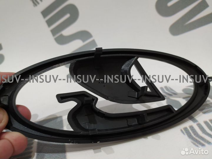 Эмблема LADA на решетку радиатор Урбан.черн.глянец