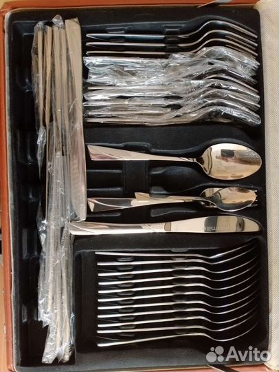 Набор столовых приборов новый