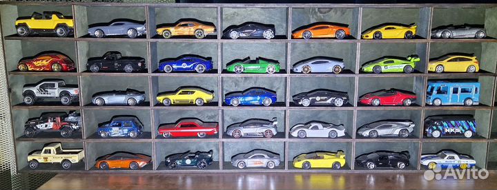 Коллекционные машинки HotWheels