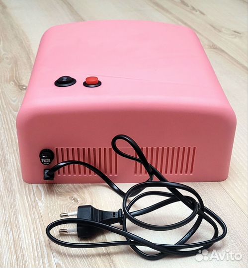 Лампа для маникюра