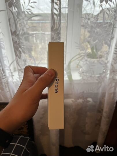 Коробка от iPhone 11