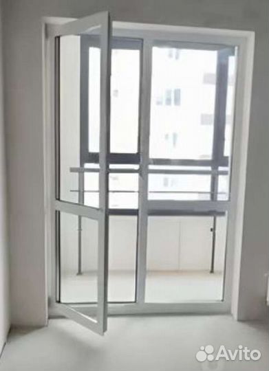 Продам пластиковый проем с дверью