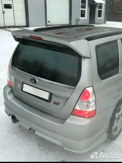 Спойлер Субаару Форестер