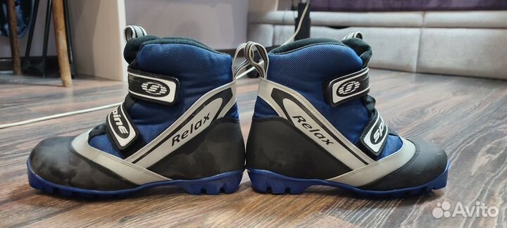 Лыжные ботинки классические spine 39 и 35