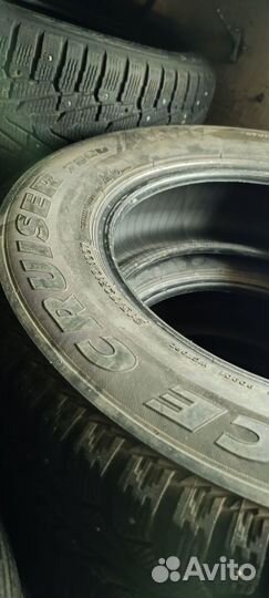 Bridgestone Ice Cruiser 7000S 215/70 R16