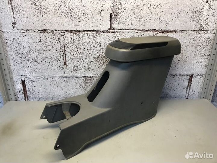 Подлокотник Geely Otaka седан 1.5 2007